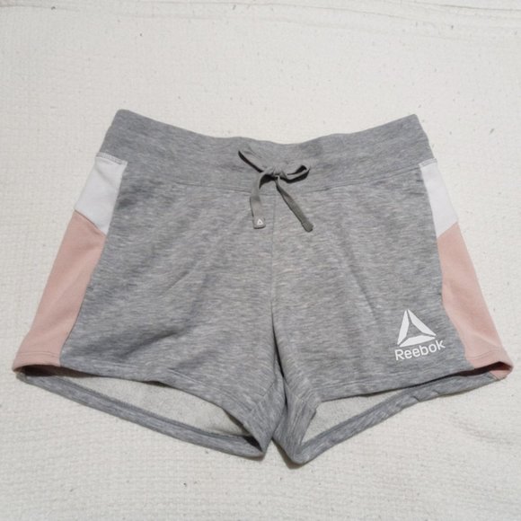 Reebok Relaxed Short - Picture 1 of 6